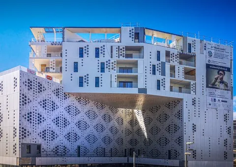 Façade F4 en cassette aluminium