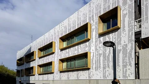 Bardage en aluminium perforé