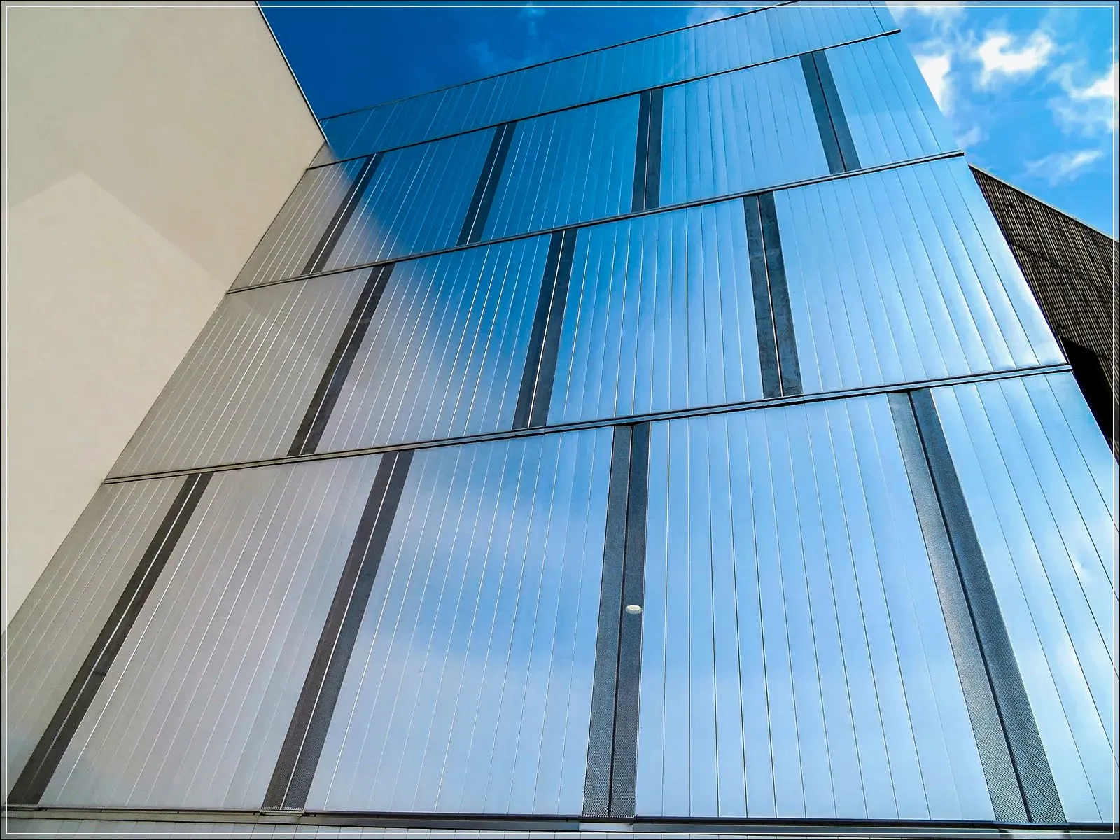 Bardage en "clin" aluminium Bardage en "clin" aluminium